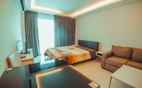 Club Royal Suites